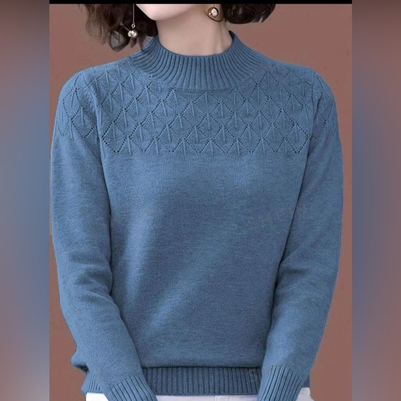 Blue sweater small mock neck crochet - Picture 1 of 4